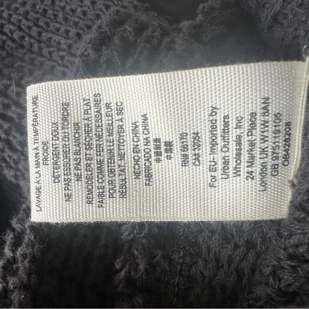 NWOT Free People Cold Shoulder Sweater Size Small - Picture 9 of 9